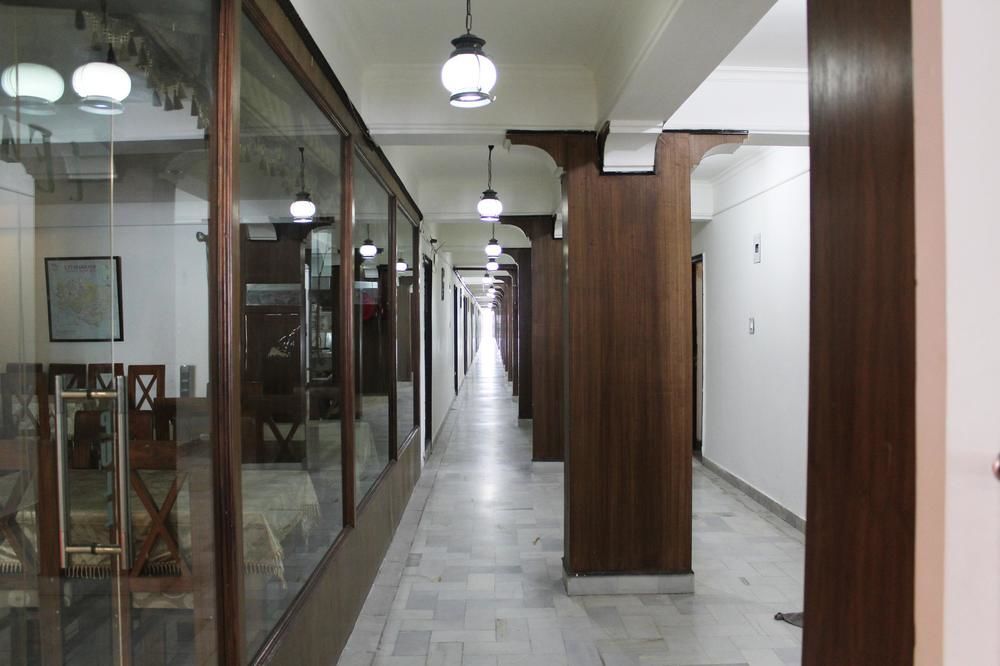 Oyo 1822 Hotel Ambassador Dehradun Ngoại thất bức ảnh