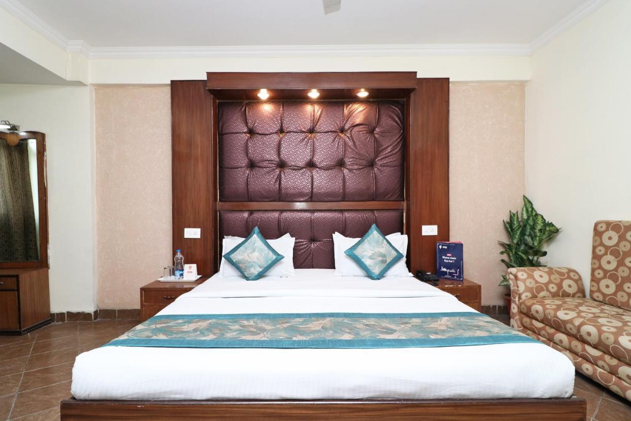 Oyo 1822 Hotel Ambassador Dehradun Ngoại thất bức ảnh