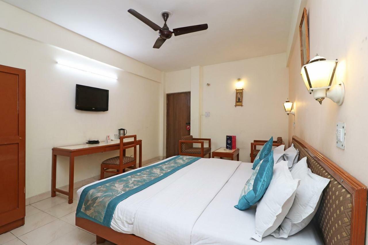 Oyo 1822 Hotel Ambassador Dehradun Ngoại thất bức ảnh