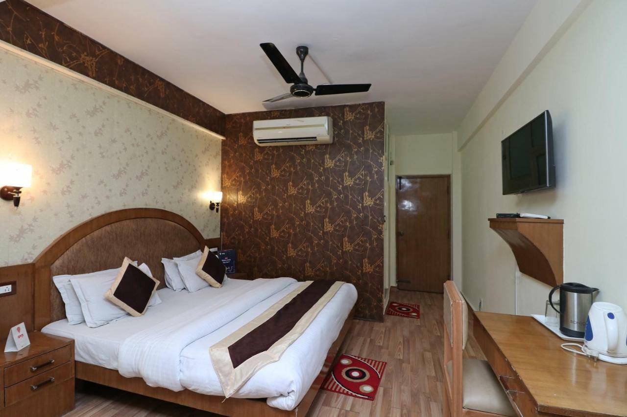 Oyo 1822 Hotel Ambassador Dehradun Ngoại thất bức ảnh